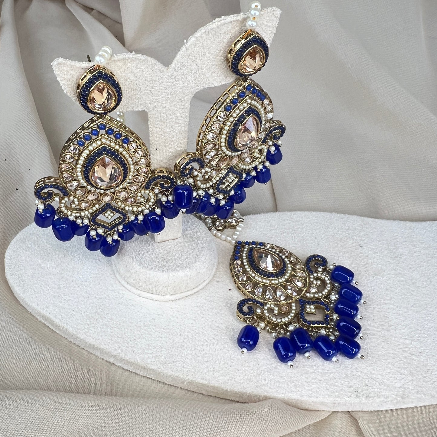 Nauratan Oversized Earring and Tikka Set