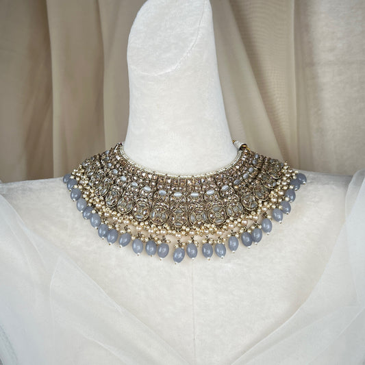 Large Bib Style Semi Bridal Set w/Jhoomar