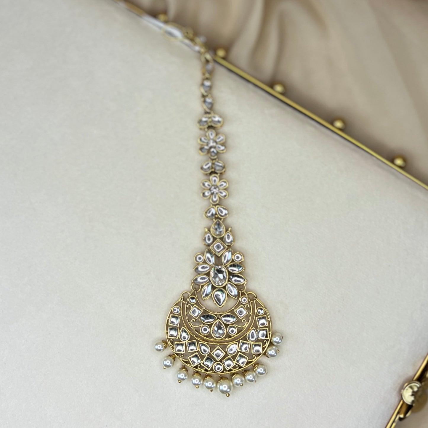 Kundan Oversized Tikka
