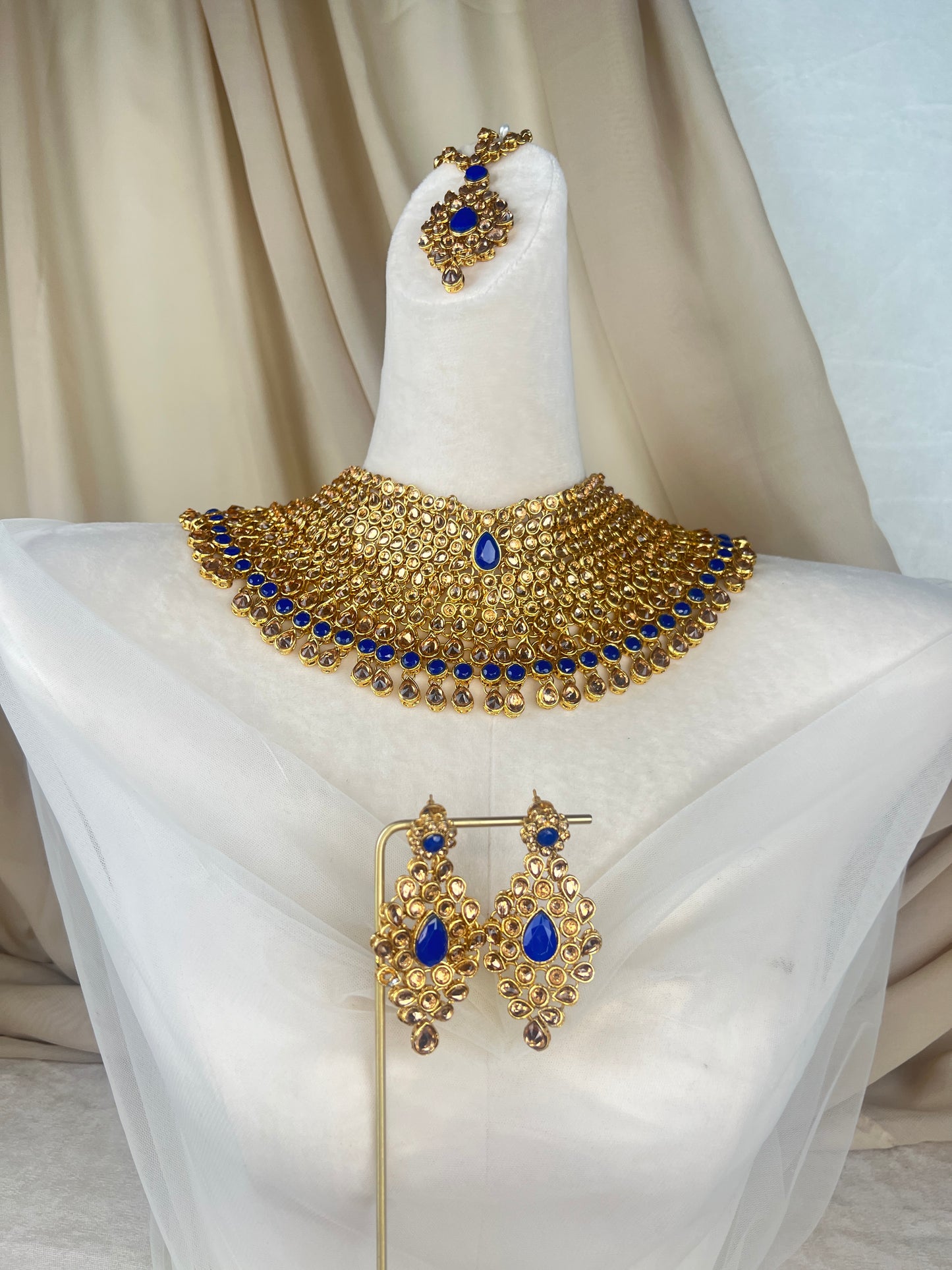 Budget Friendly Semi Bridal Set