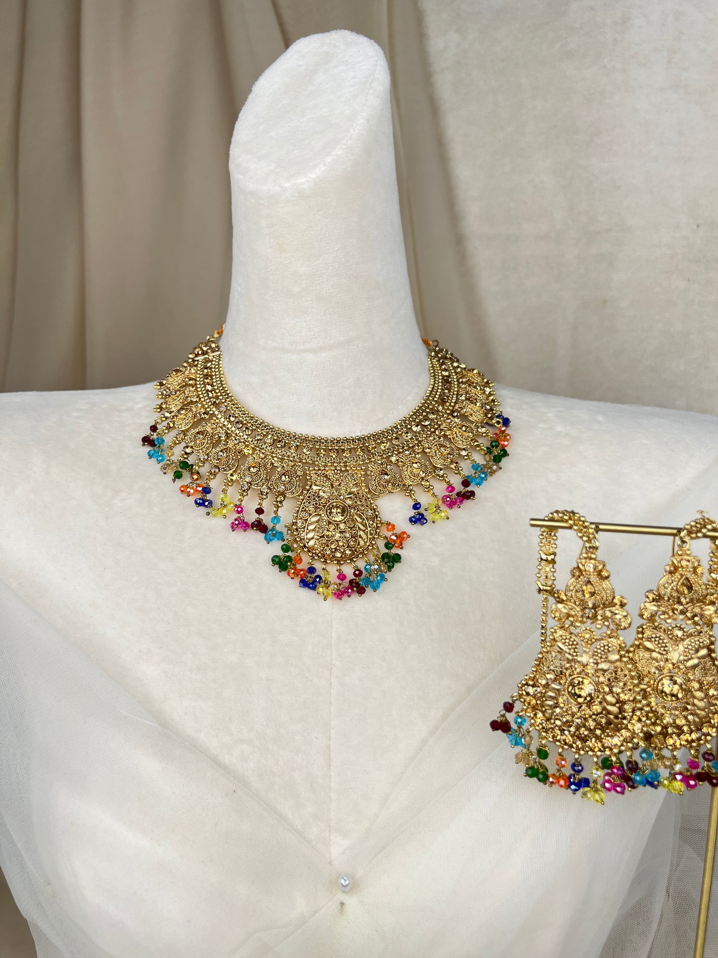 Pakistani Gold Necklace Set