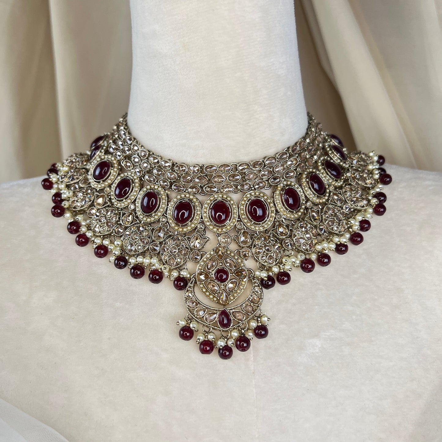 Large Semi Bridal Choker Set