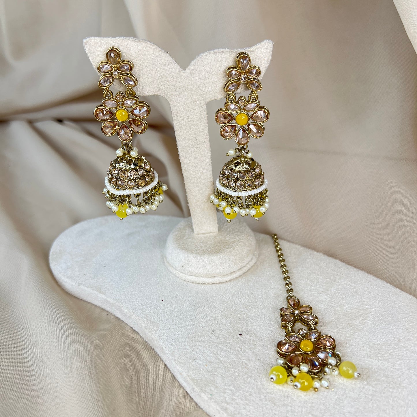 Jhumka Earring & Tikka Set