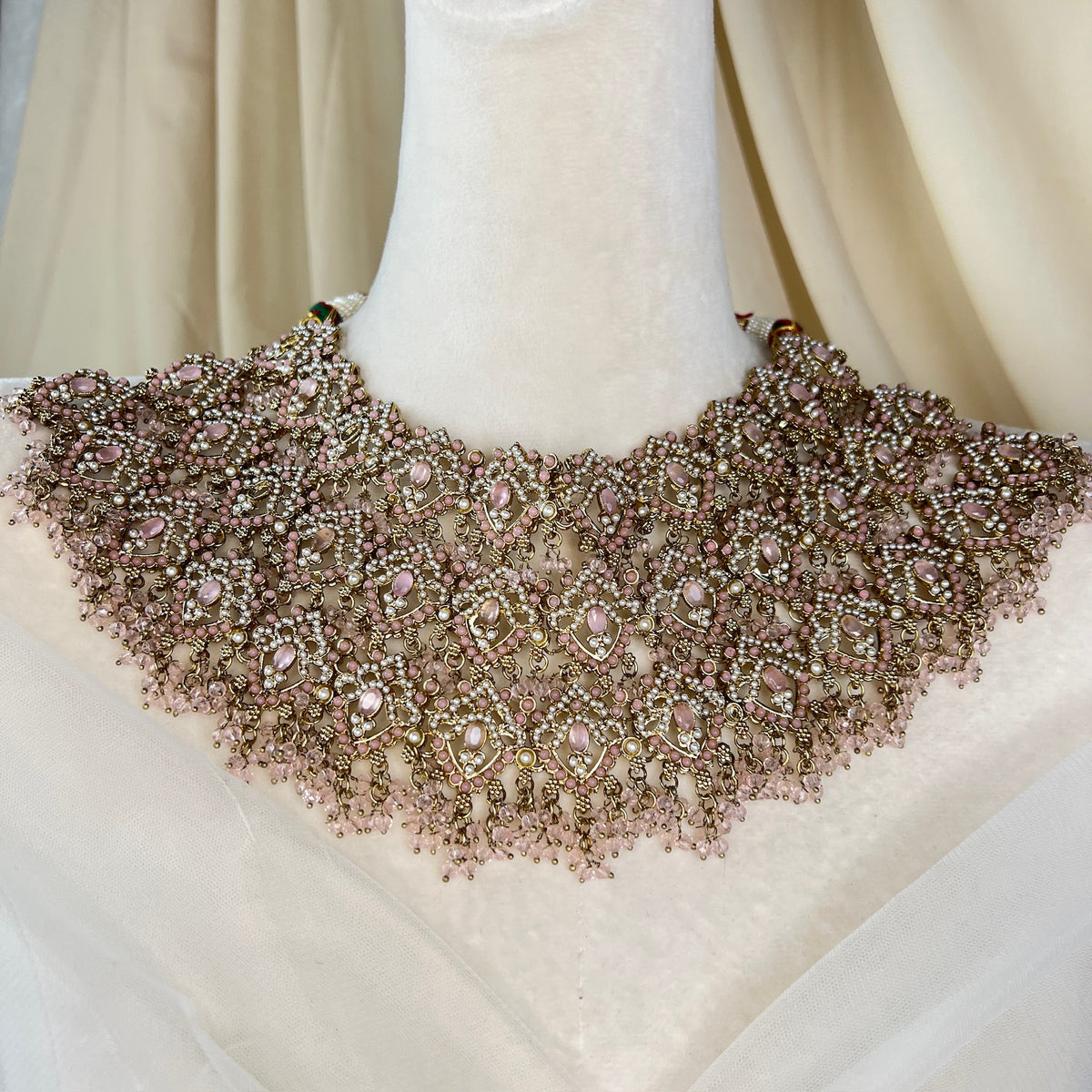 Large Bib/Choker Style Semi Bridal w/Jhoomar