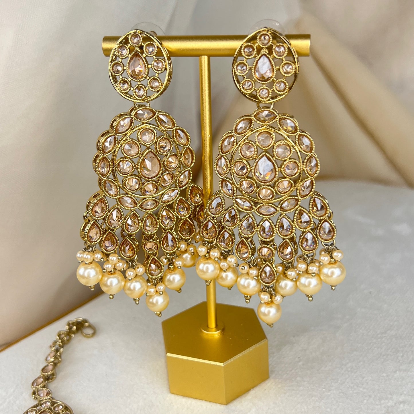 Large Semi Bridal Choker Bib Set