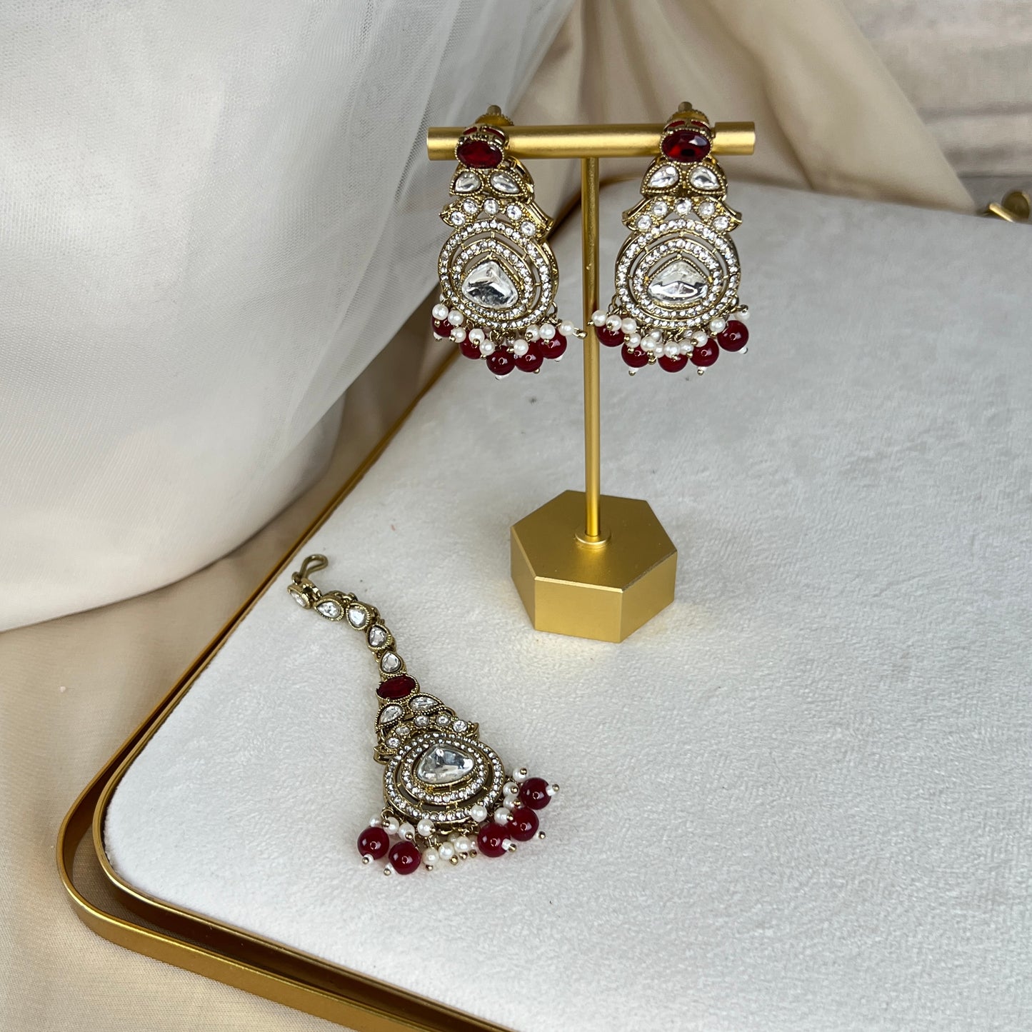 Victorian White Gold Kundan Semi Bridal Set