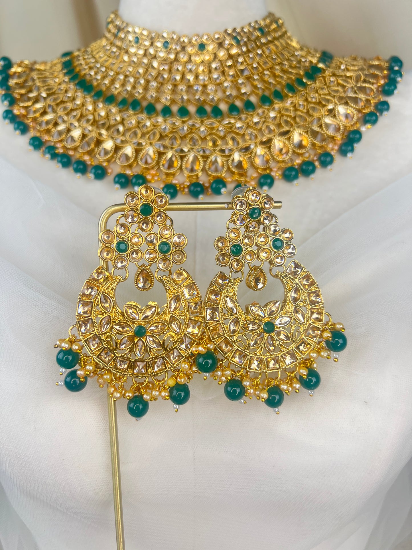Budget Friendly Semi Bridal Set