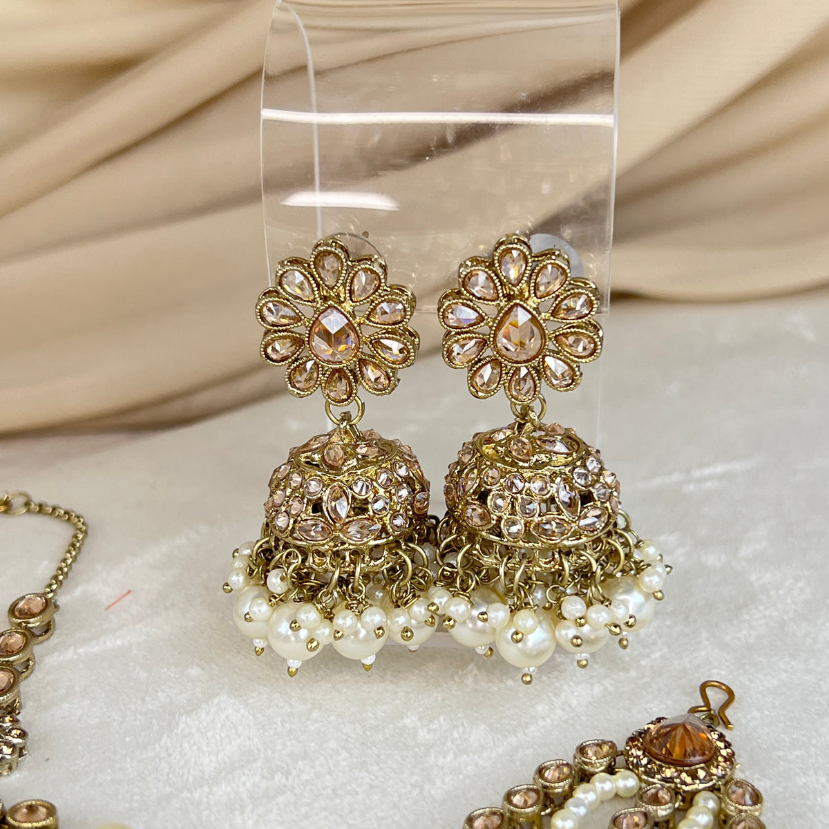 Gold and Pearl Semi Bridal Choker w/jhoomar