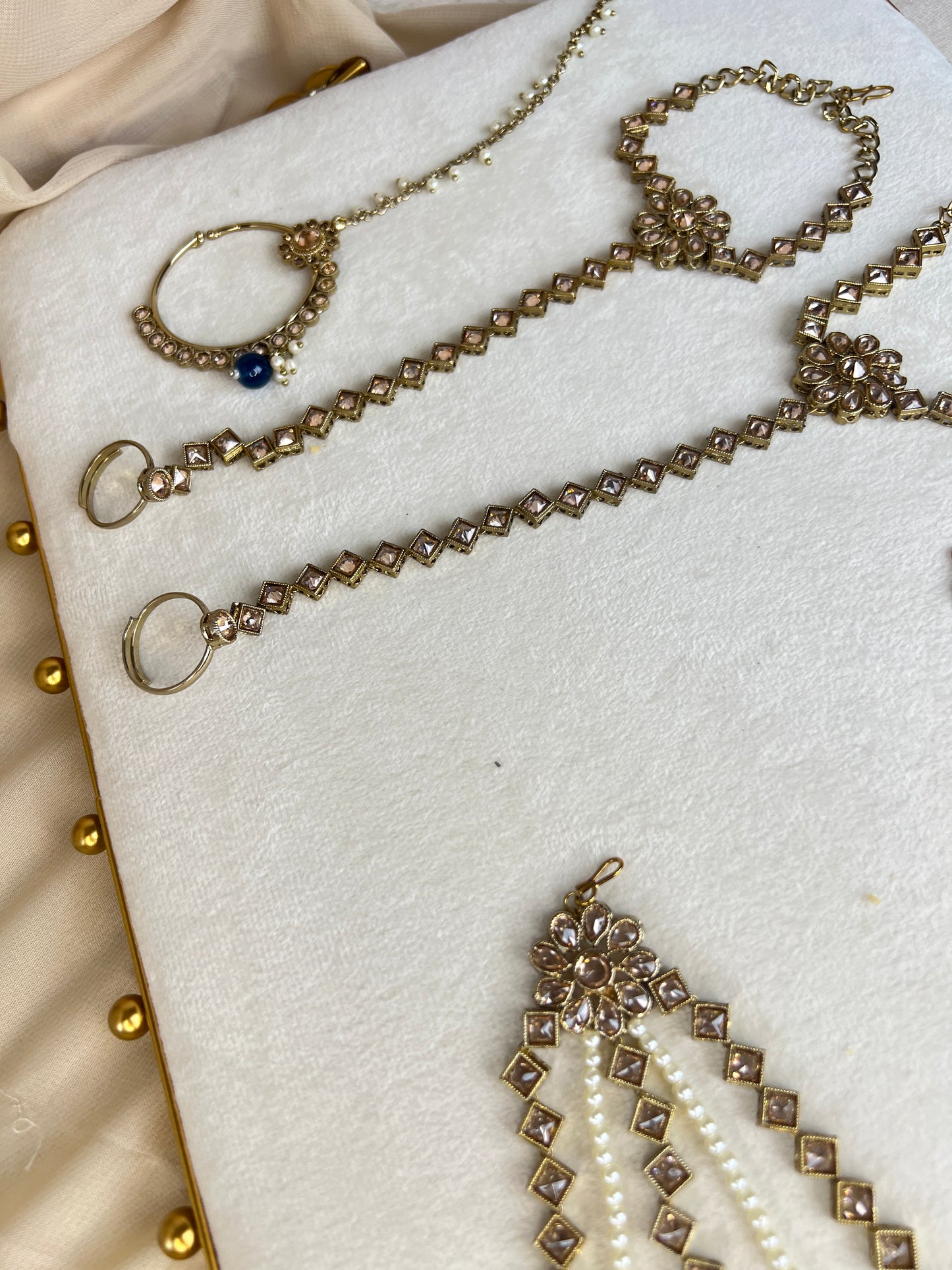 Full Choker Bridal Set