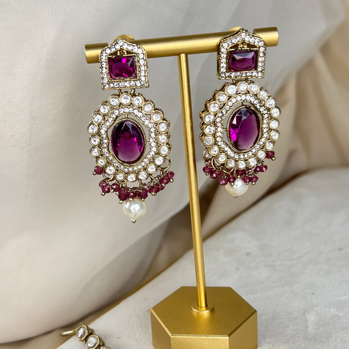 Victorian White Gold Kundan Semi Bridal Set