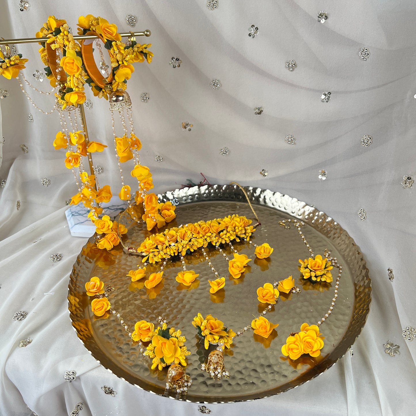 Floral | Faux Flower Choker set w/ and Bangle Kaleera