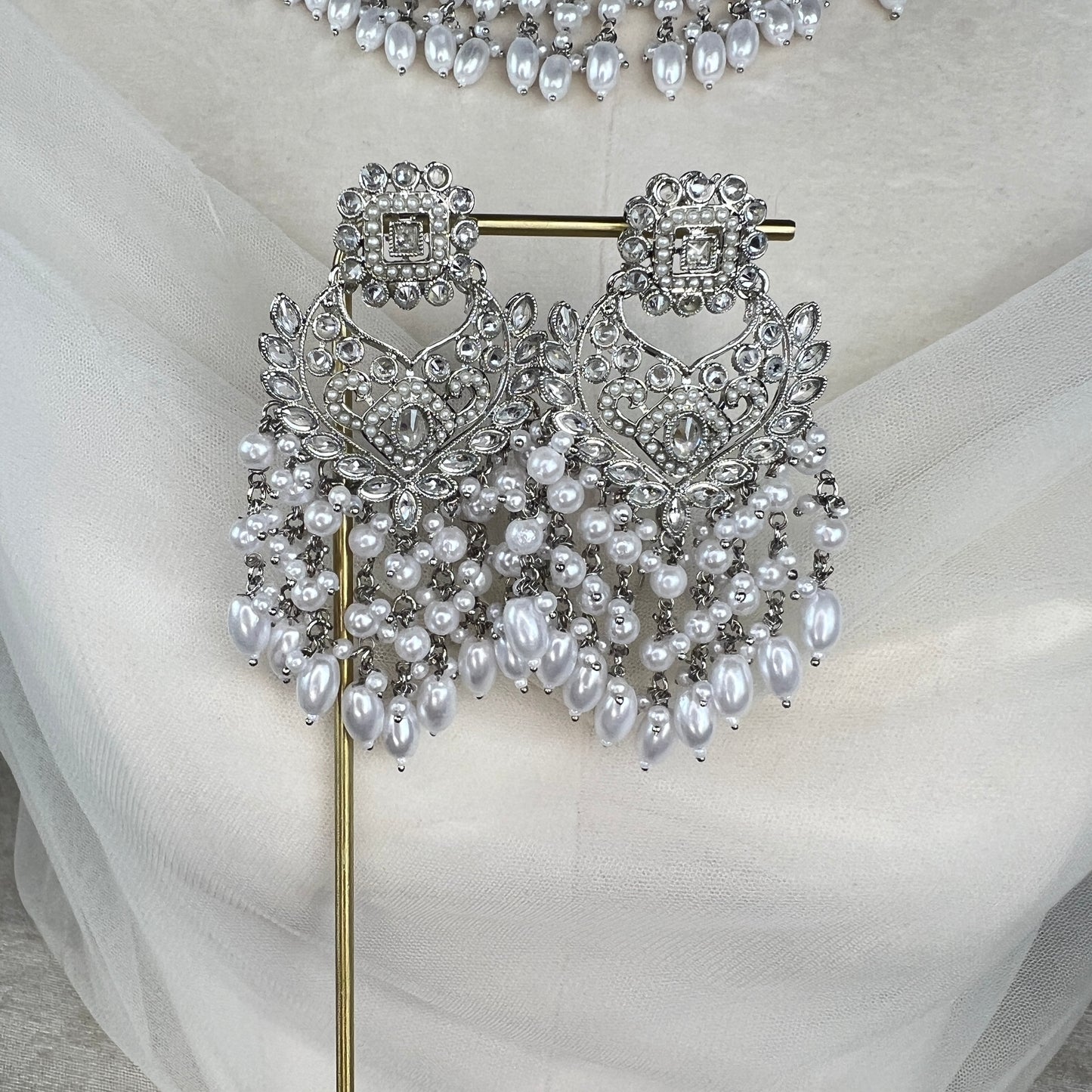 Pearl Semi Bridal Set