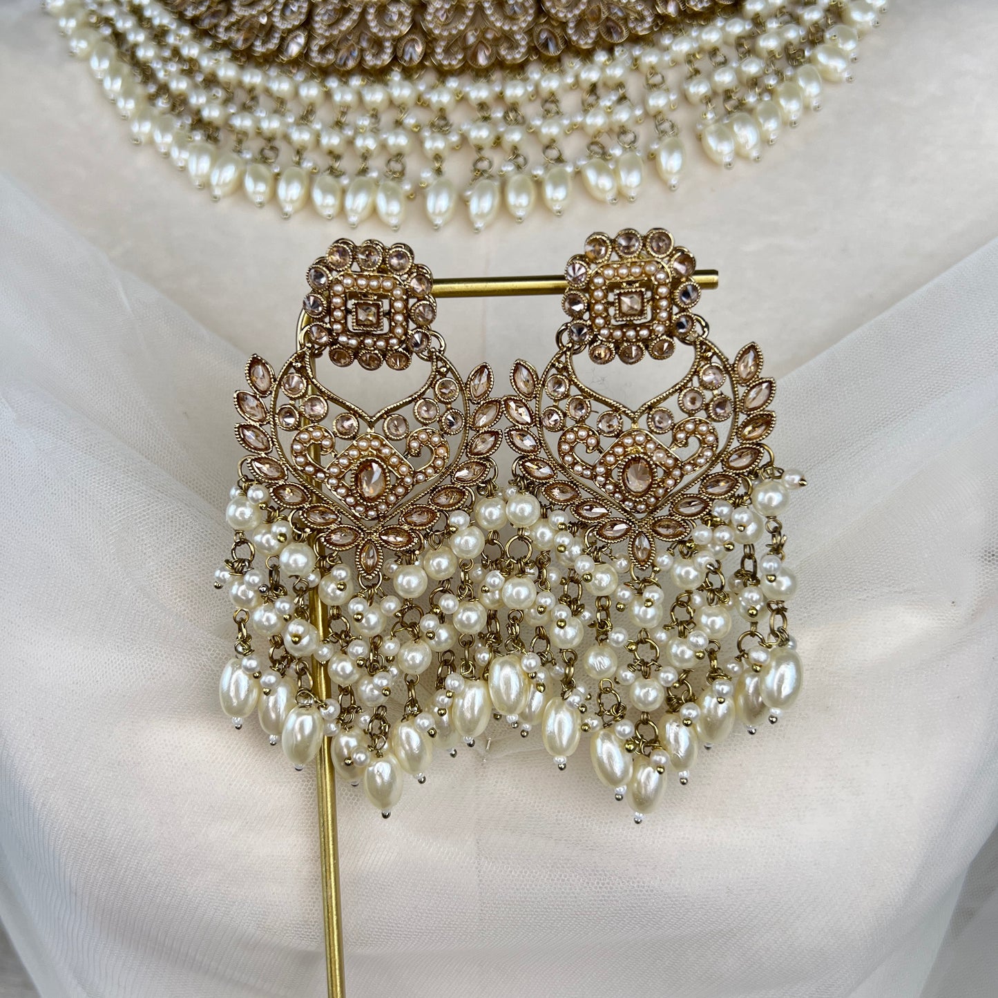 Pearl Semi Bridal Set