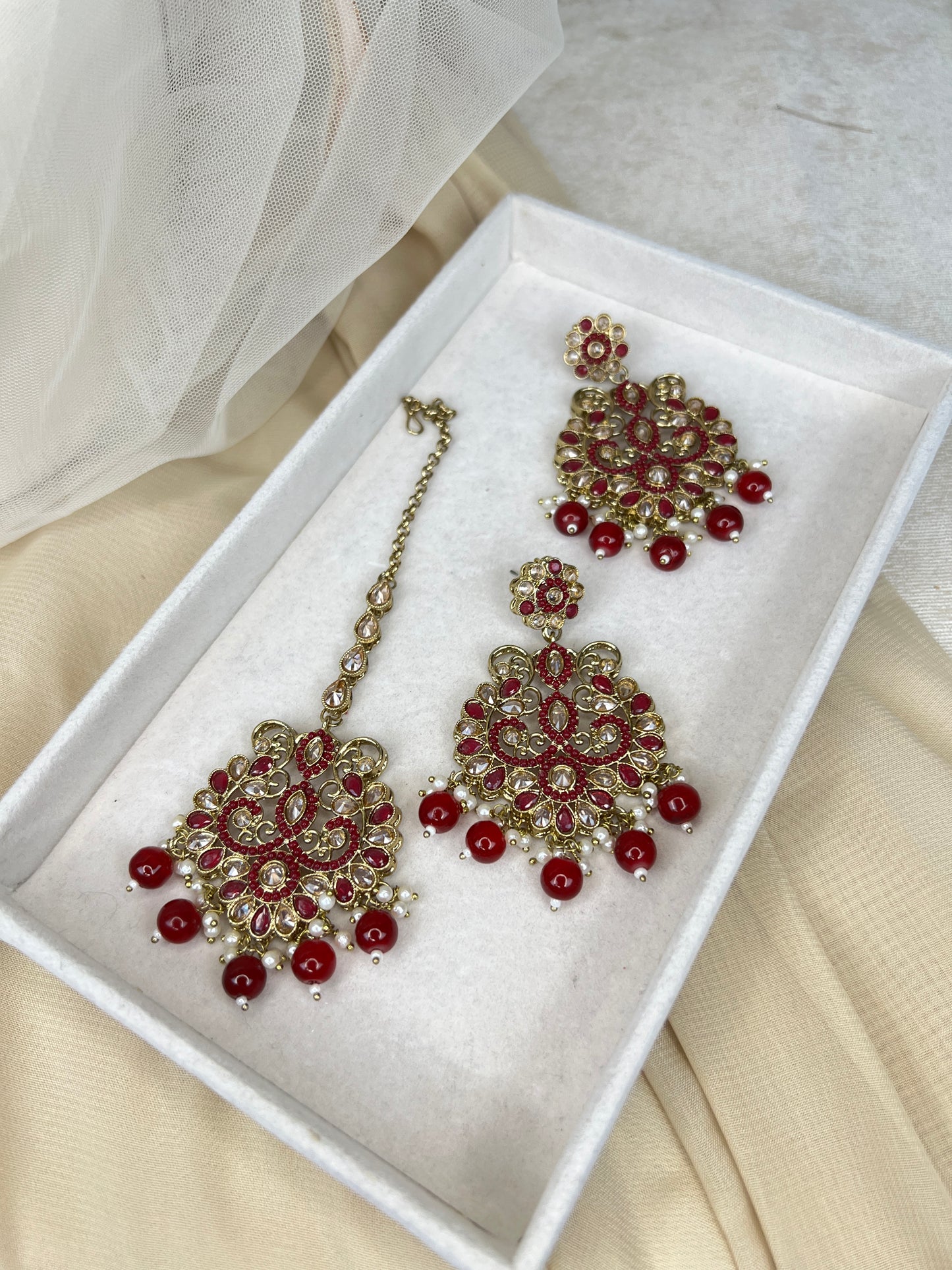 Bib Style Polki Semi Bridal Choker set
