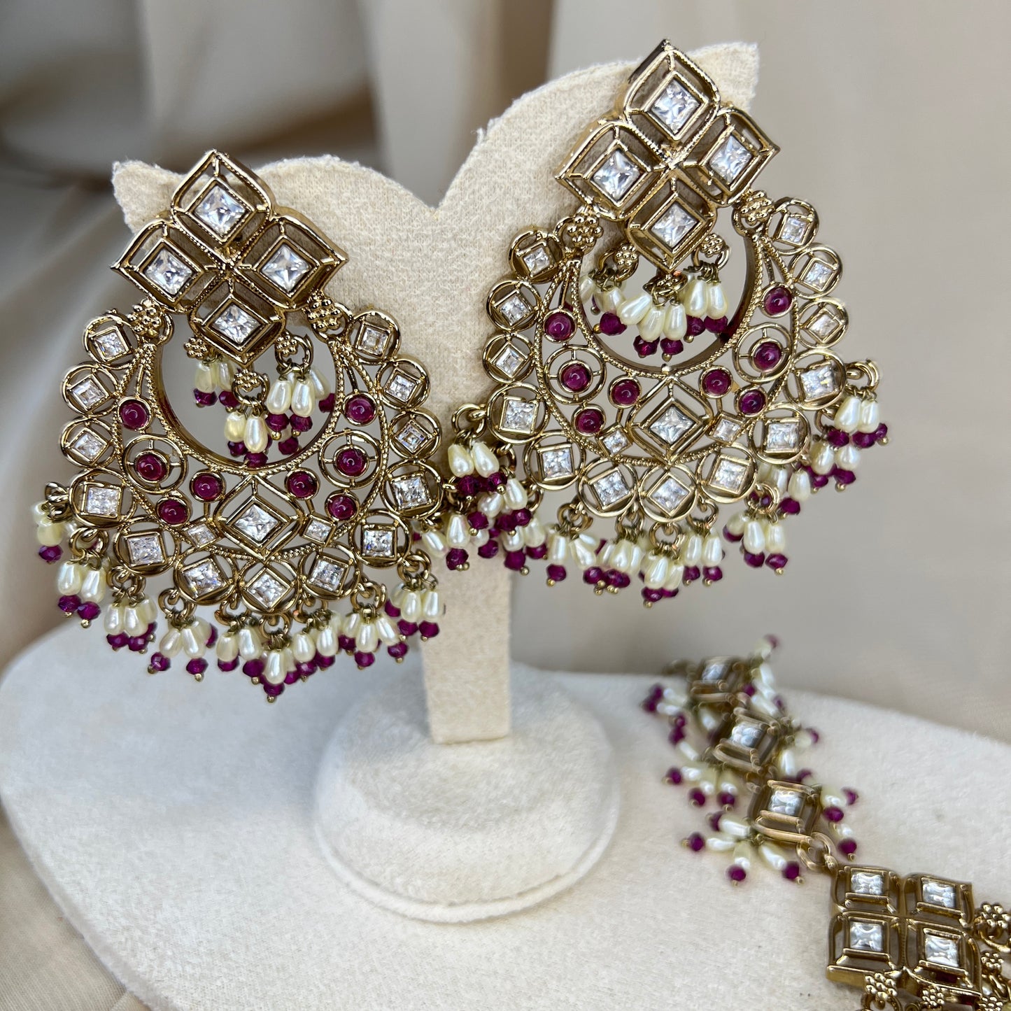 Kundan Oversized Earring and Tikka Set