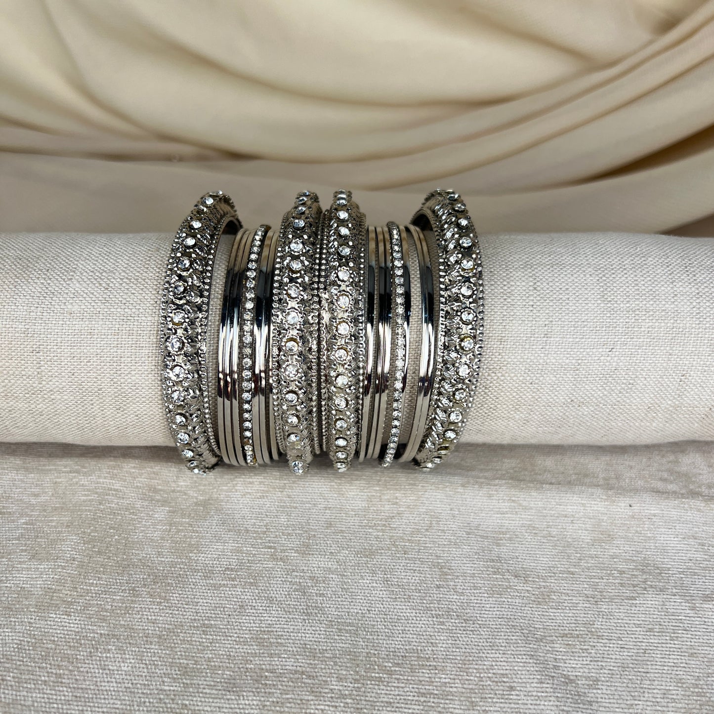 Simple Bangle Set