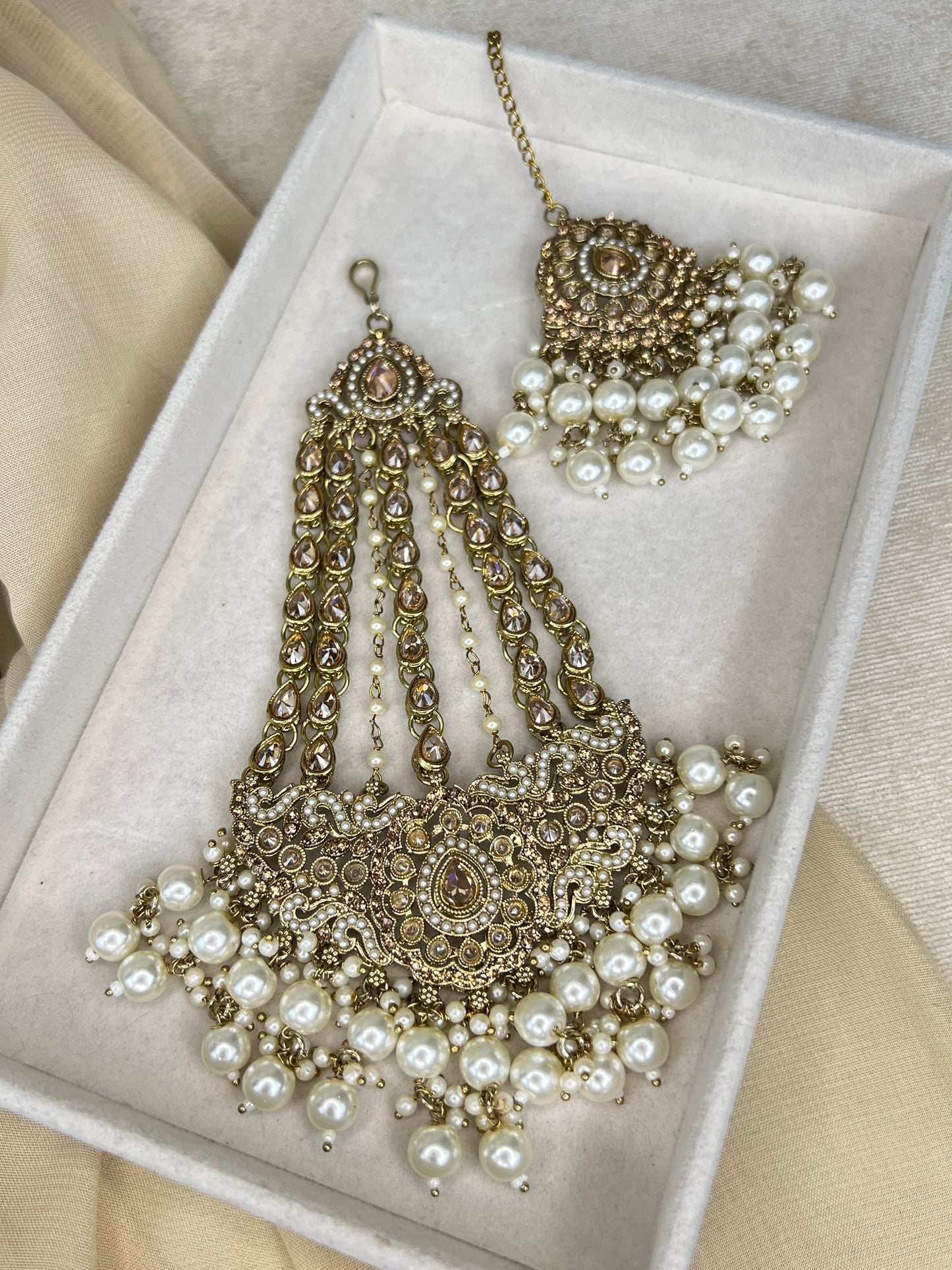 Pakisatani Style Necklace Set with Jhumka and Jhoomar