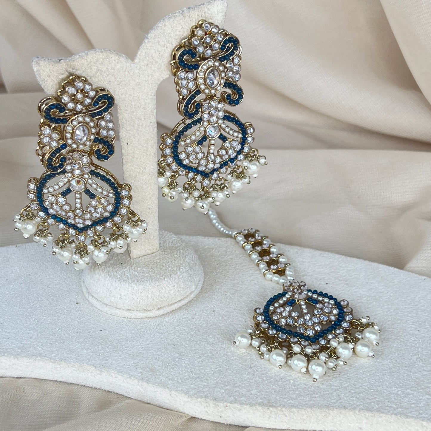 Nauratan Earring & Tikka Set