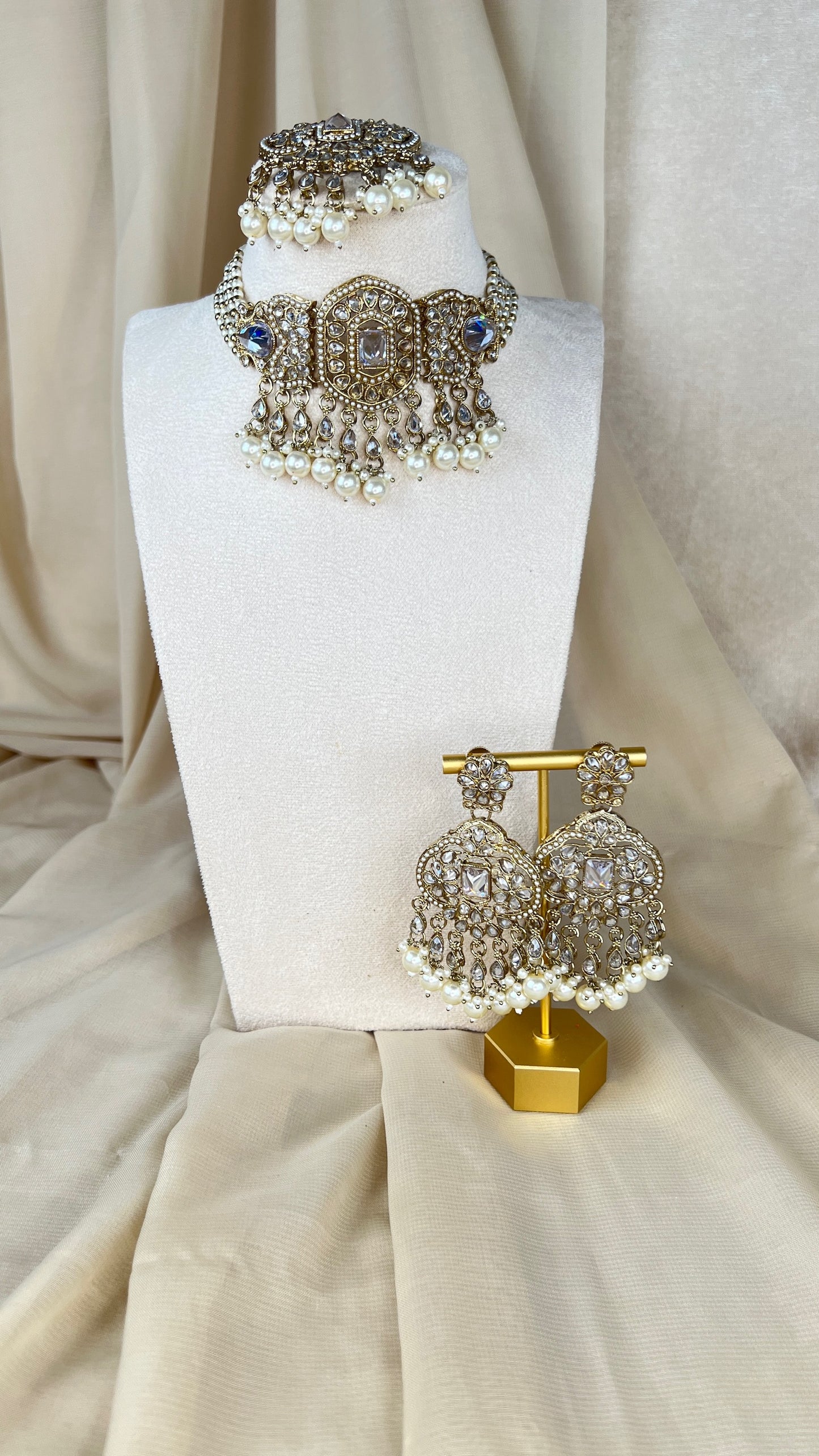 Pearl Choker Set
