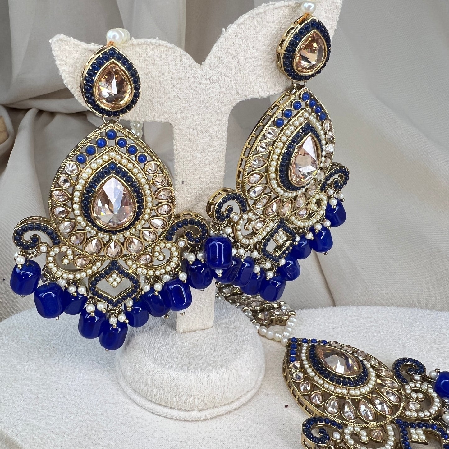 Nauratan Oversized Earring and Tikka Set