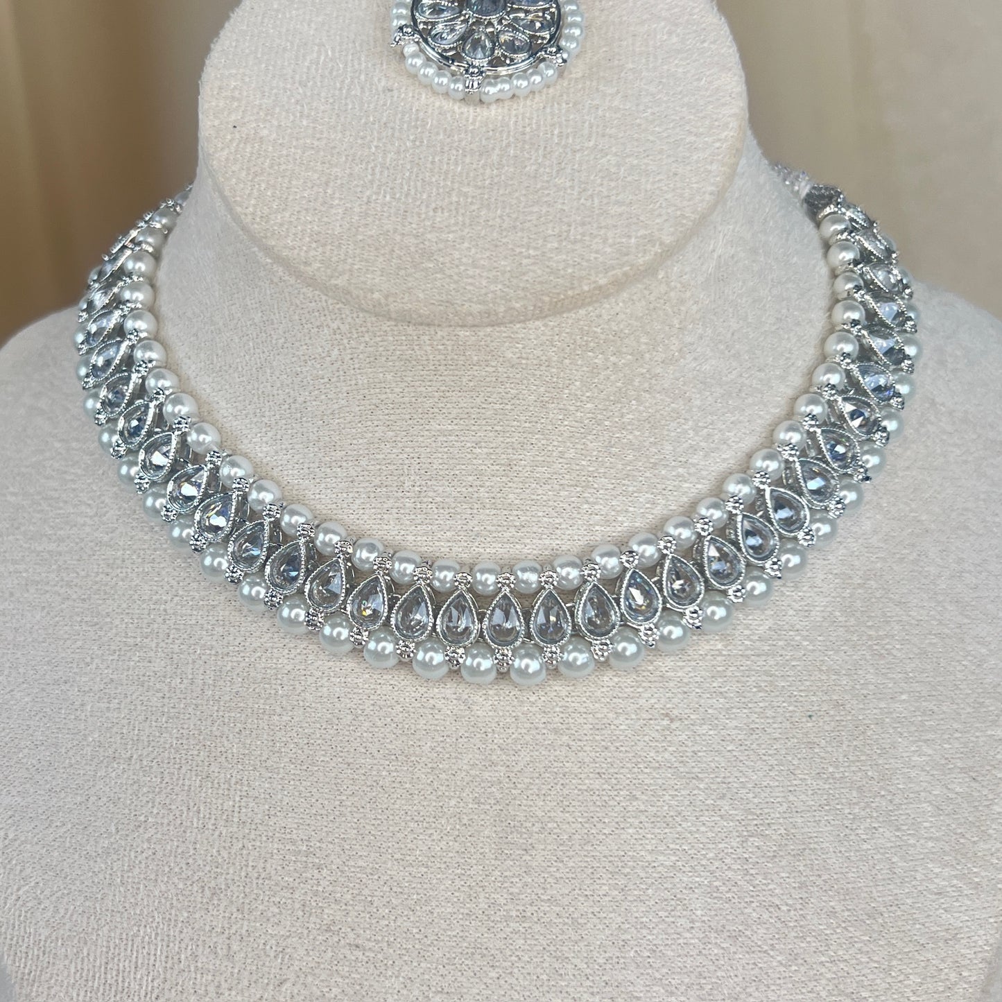 Dainty Necklace | Choker set w/Jhumka Earrings