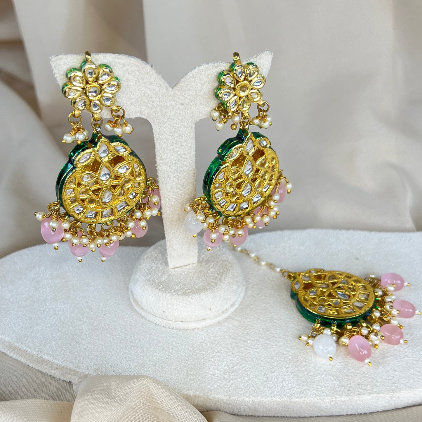 Kundan Earring & Tikka Set