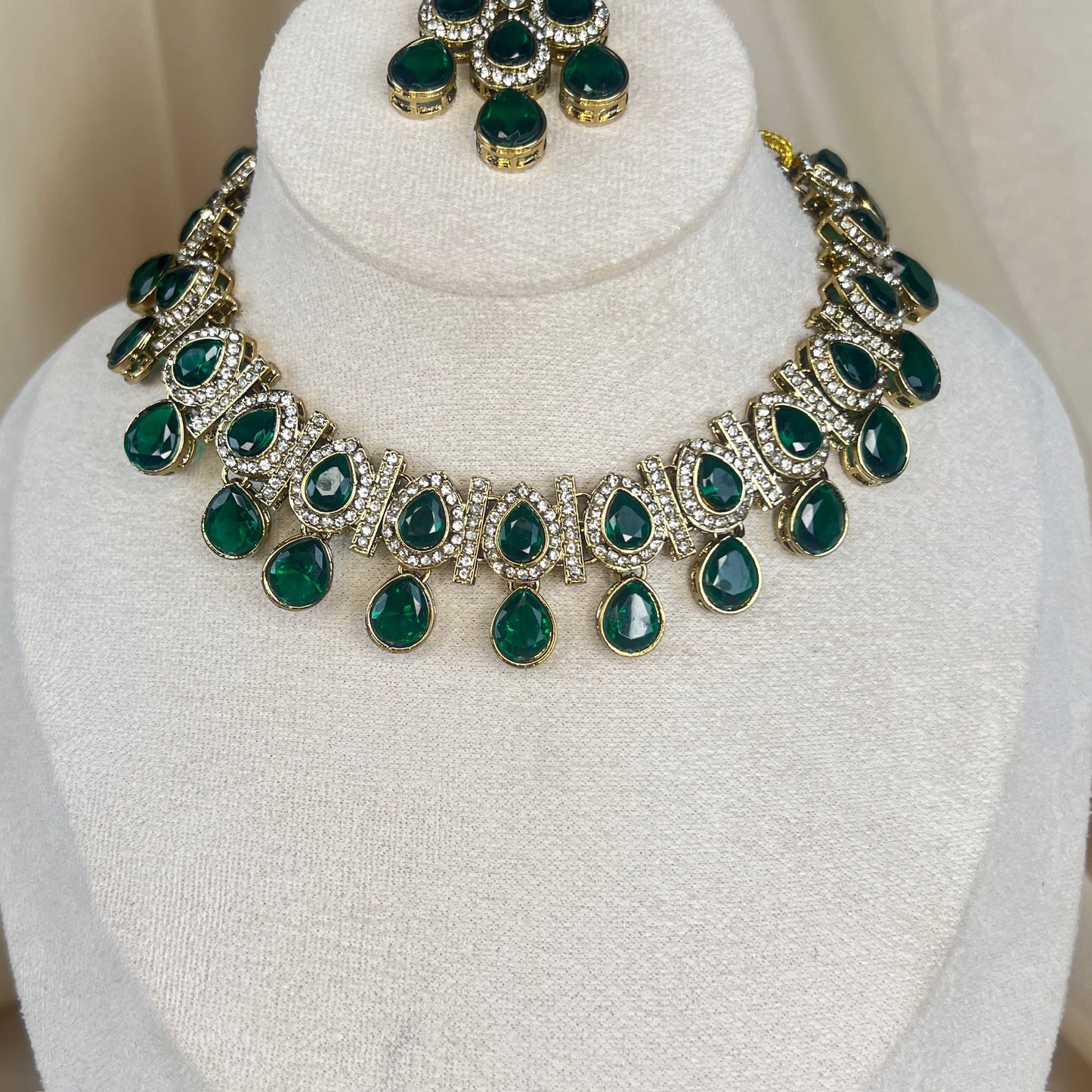 Kundan Necklace Set