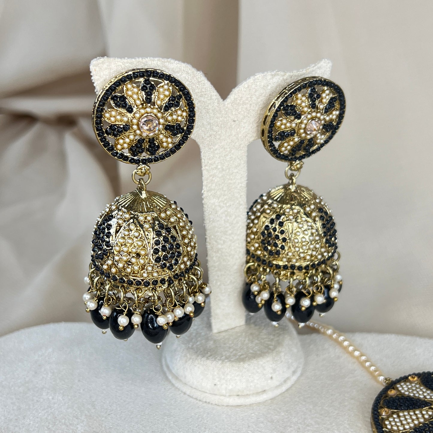 Nauratan Jhumka Oversized Earring and Tikka Set