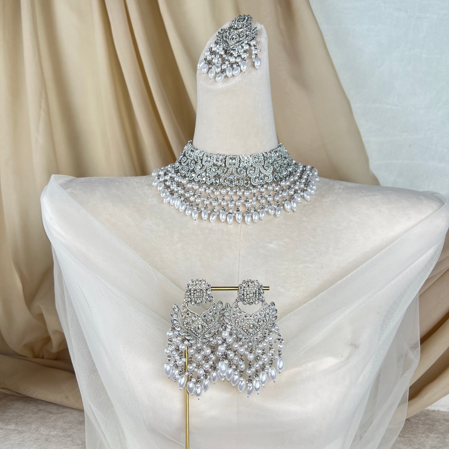 Pearl Semi Bridal Set