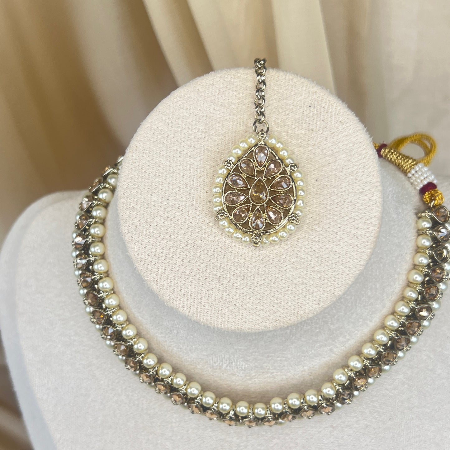 Dainty Necklace | Choker set w/Jhumka Earrings