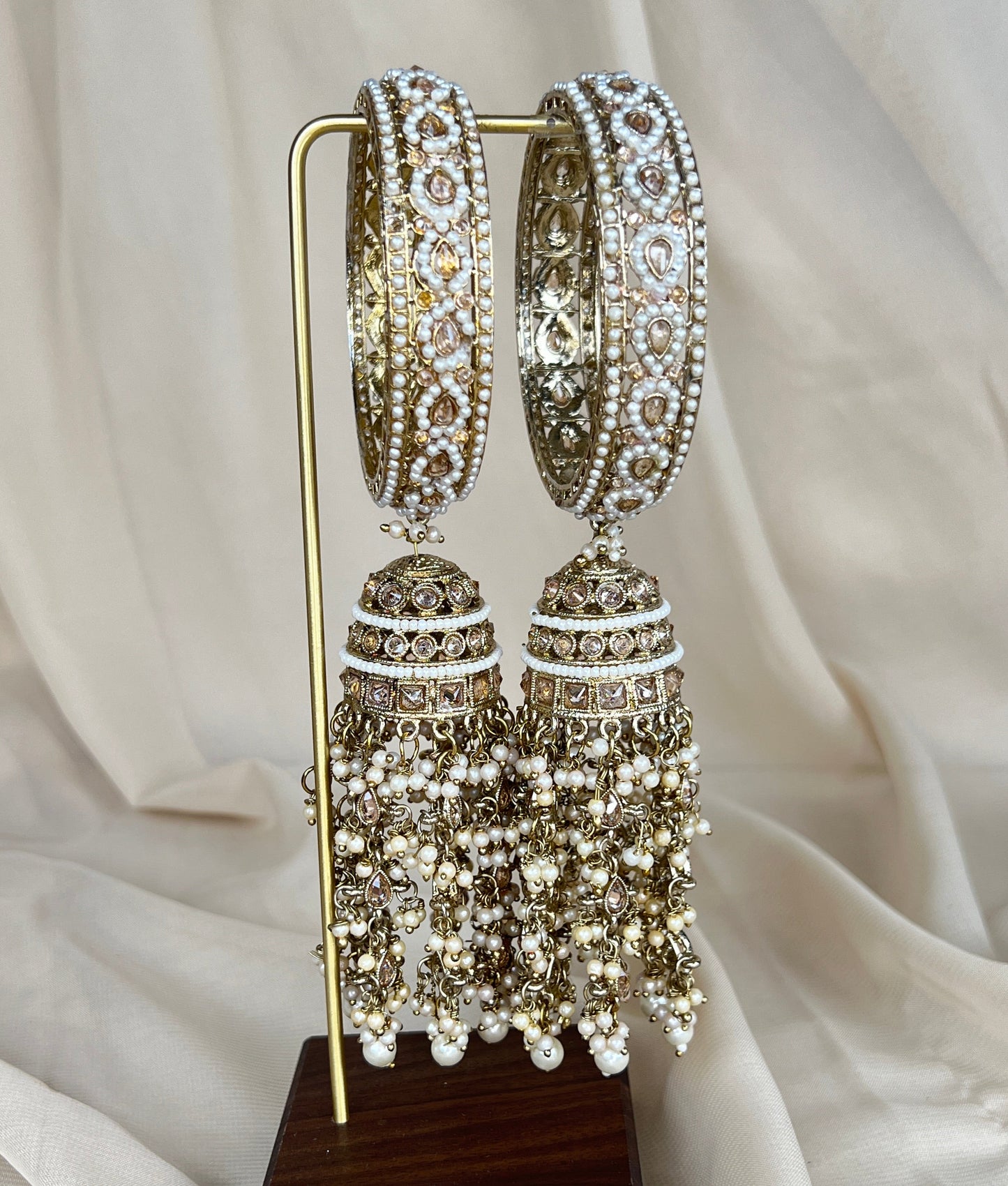 Kaleera Pearl Jhumka Bangles