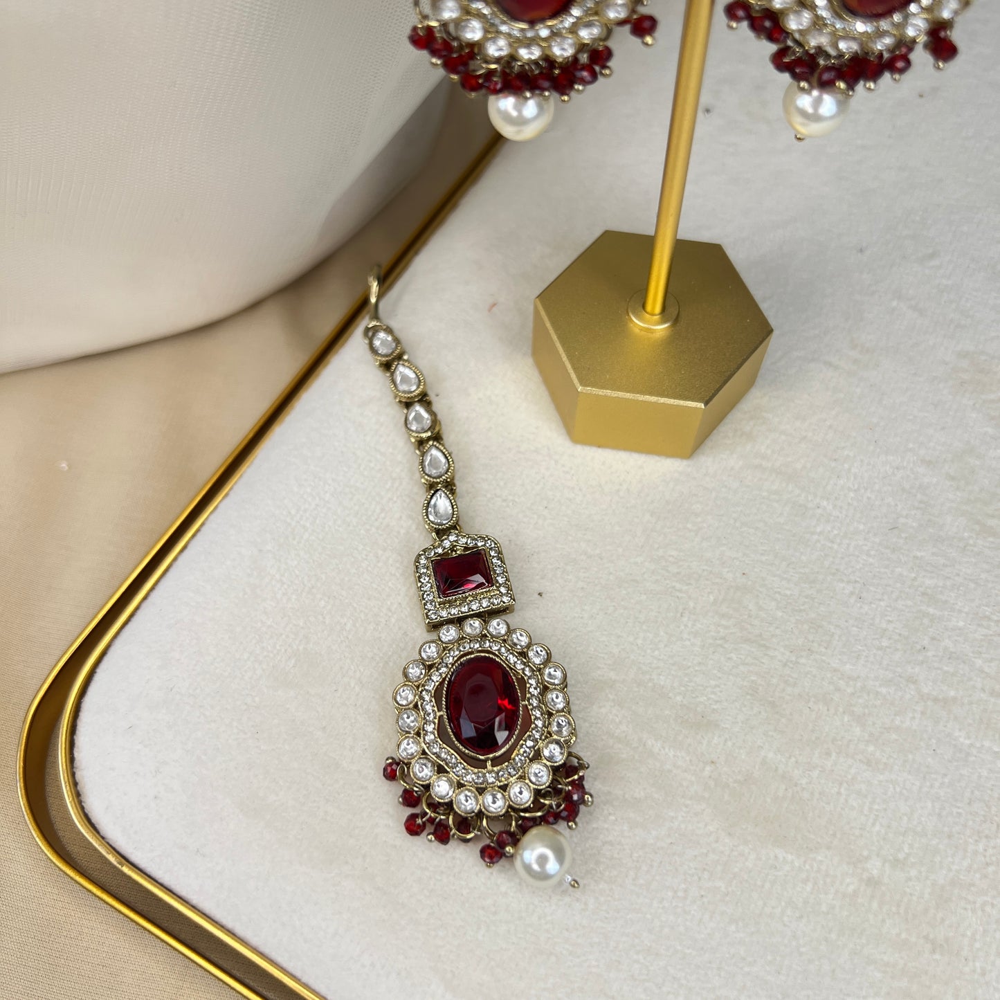 Victorian White Gold Kundan Semi Bridal Set
