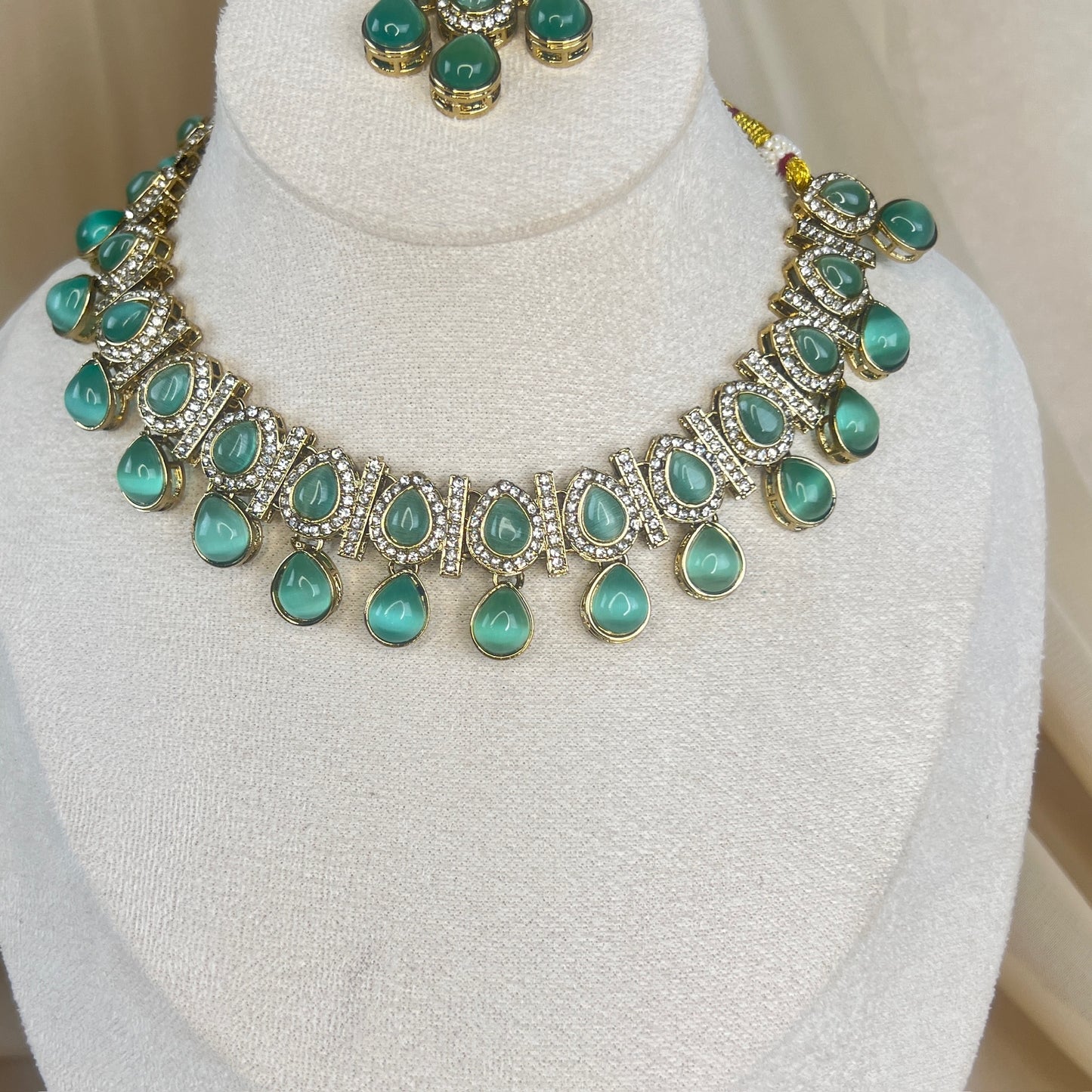 Kundan Necklace Set