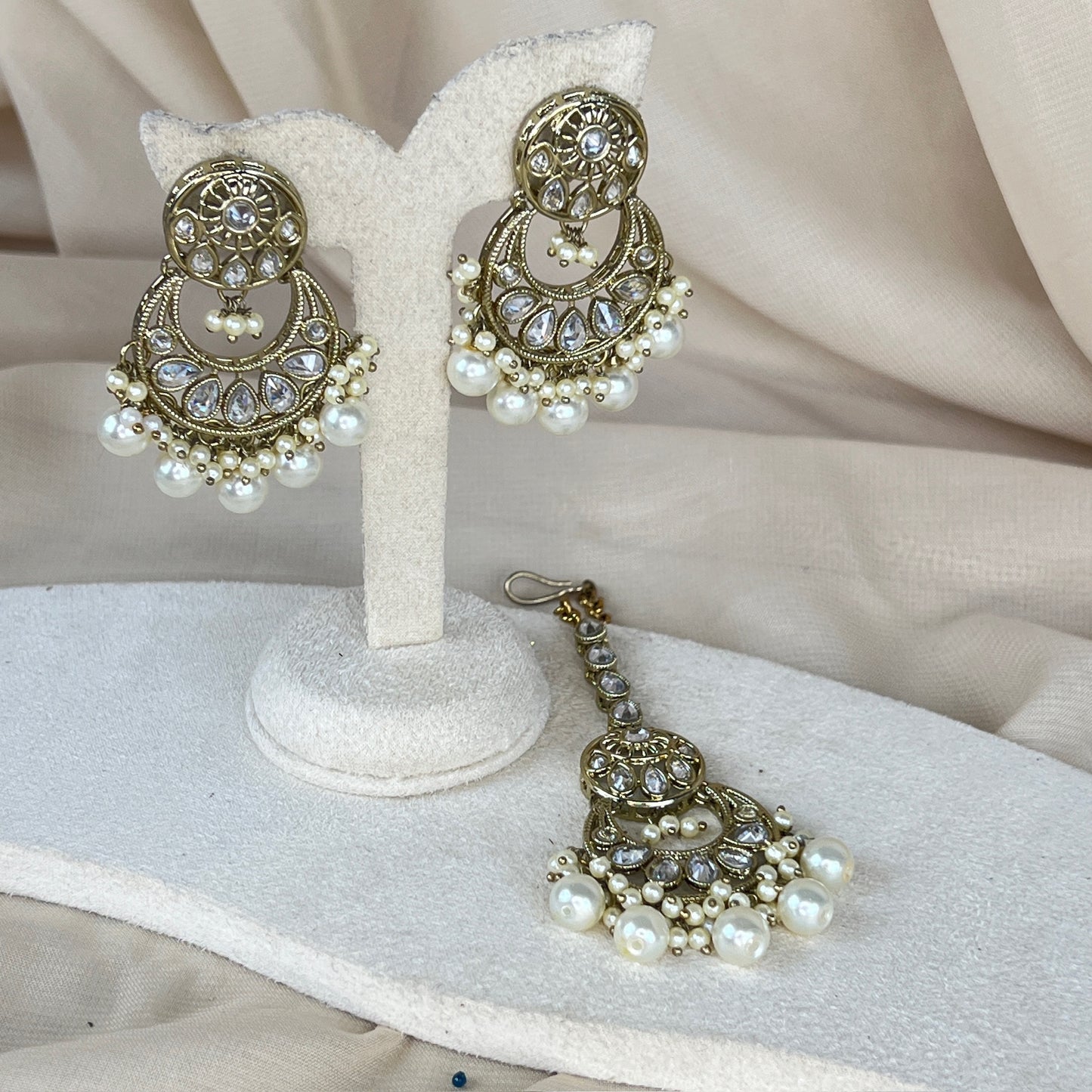 Dainty Pearl Earring & Tikka Set