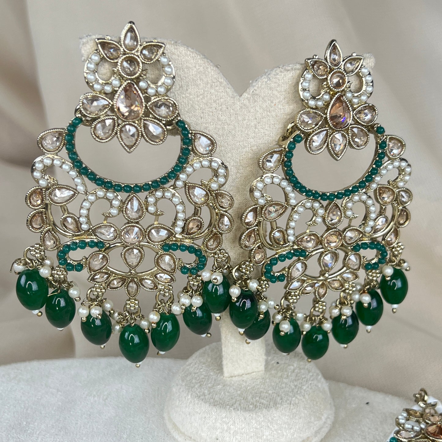 Nauratan Oversized Earring and Tikka Set