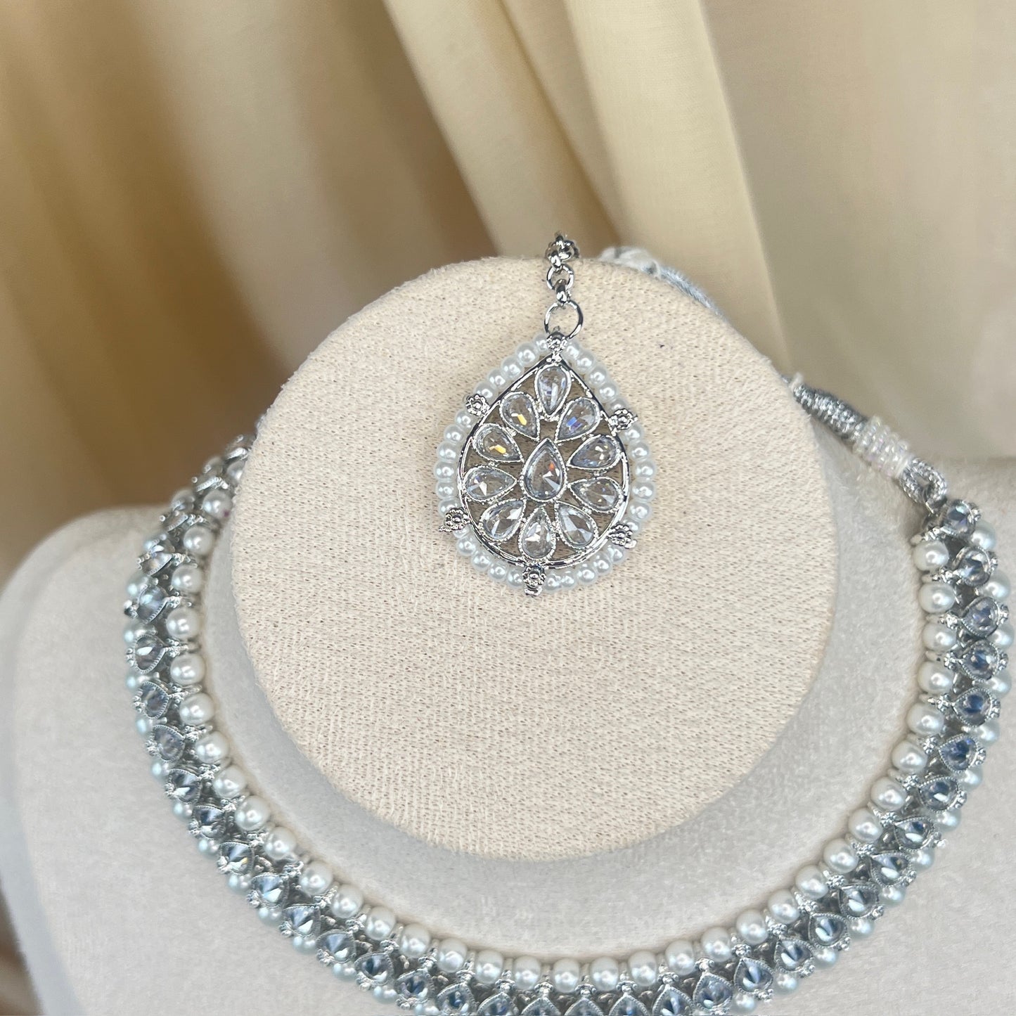 Dainty Necklace | Choker set w/Jhumka Earrings