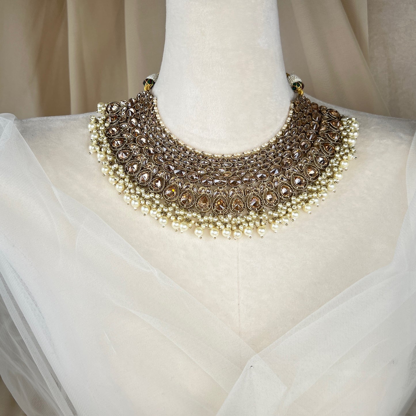 Large Bib Style Semi Bridal Set w/Jhoomar