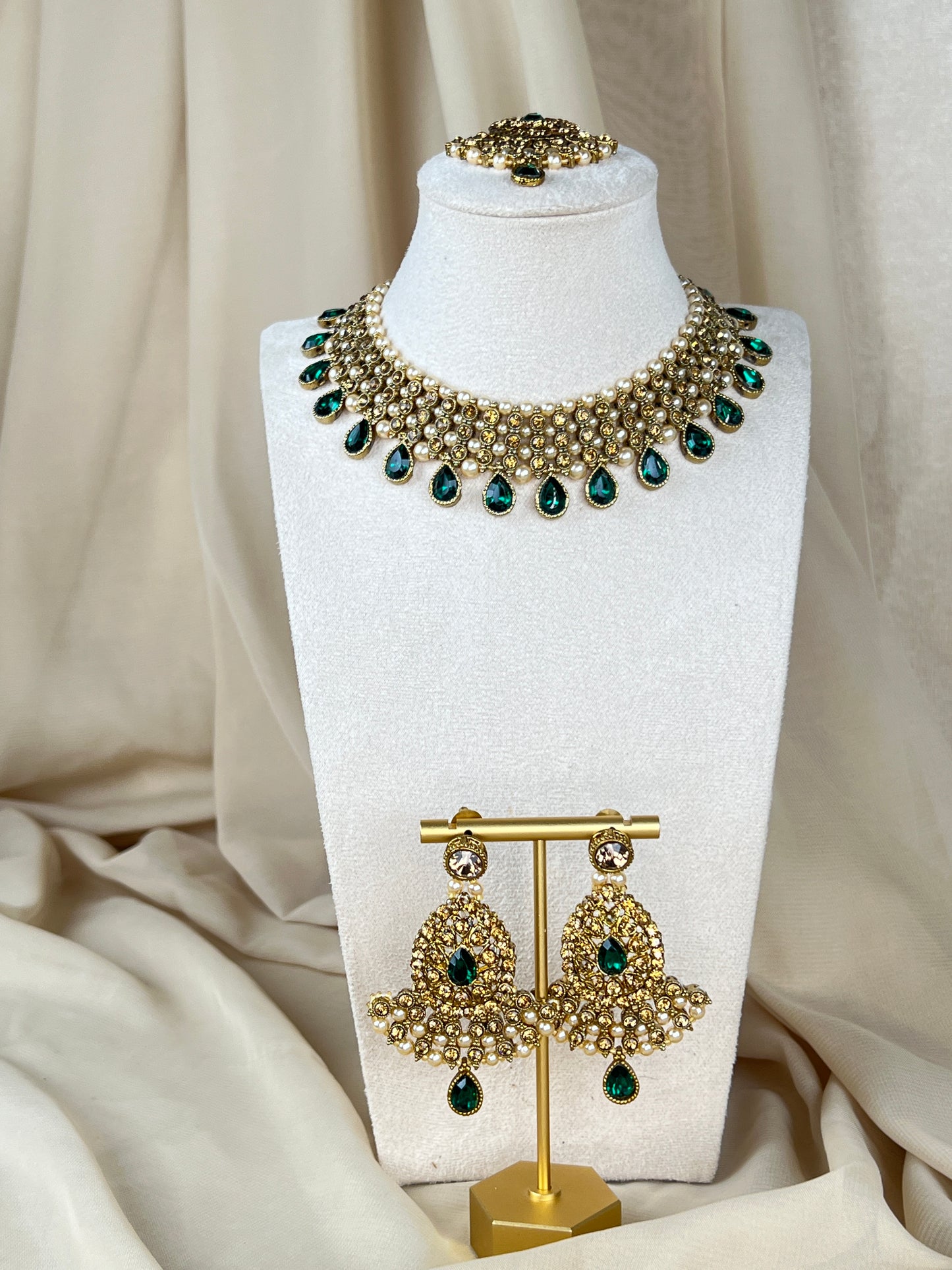 Gold Choker with Earring & Tikka