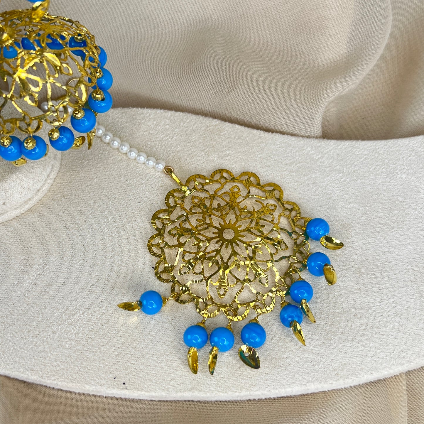 Jadua Gold Jhumka Earring & Tikka Set