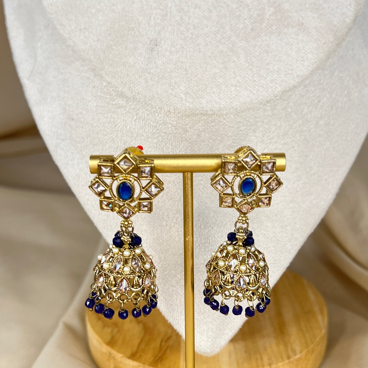 Dainty Necklace Set with Jhumka