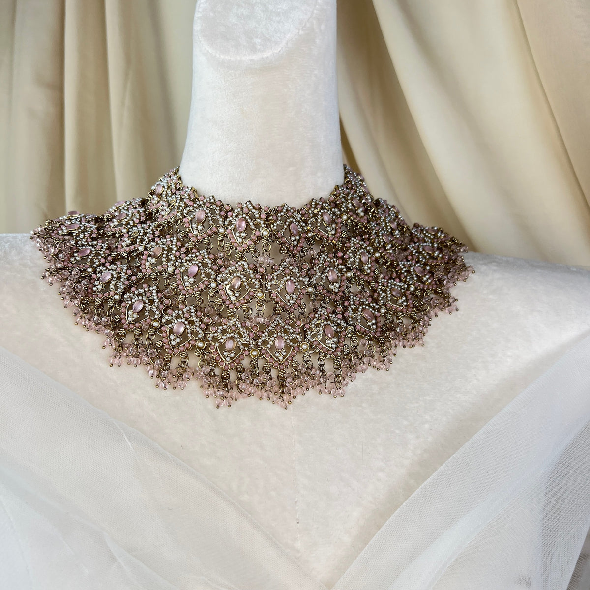 Large Bib/Choker Style Semi Bridal w/Jhoomar