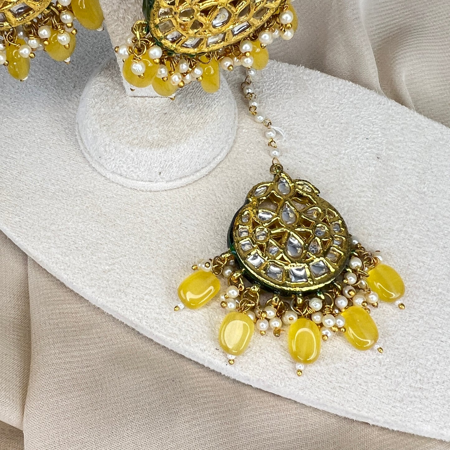 Kundan Earring & Tikka Set