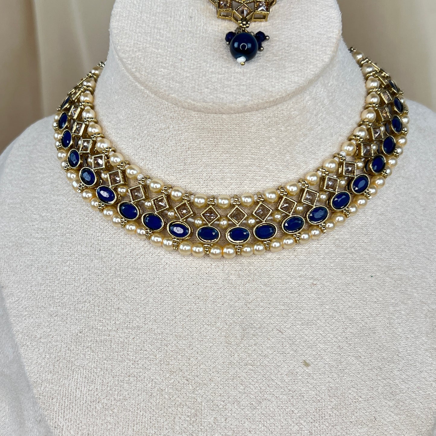 Dainty Necklace Set with Jhumka