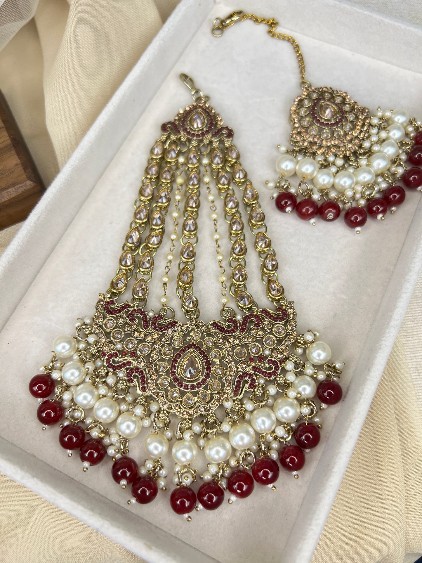 Pakisatani Style Necklace Set with Jhumka and Jhoomar