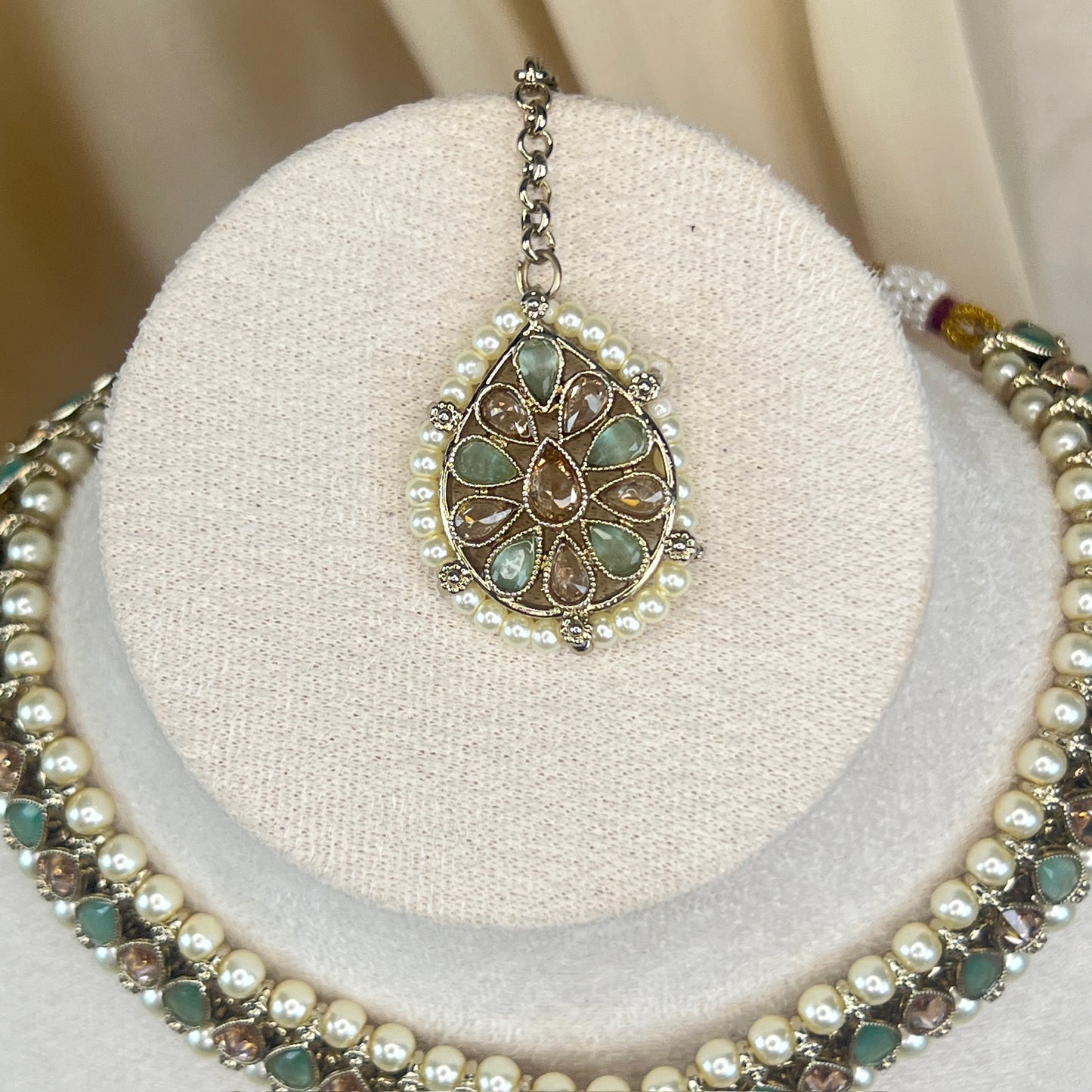 Dainty Necklace | Choker set w/Jhumka Earrings