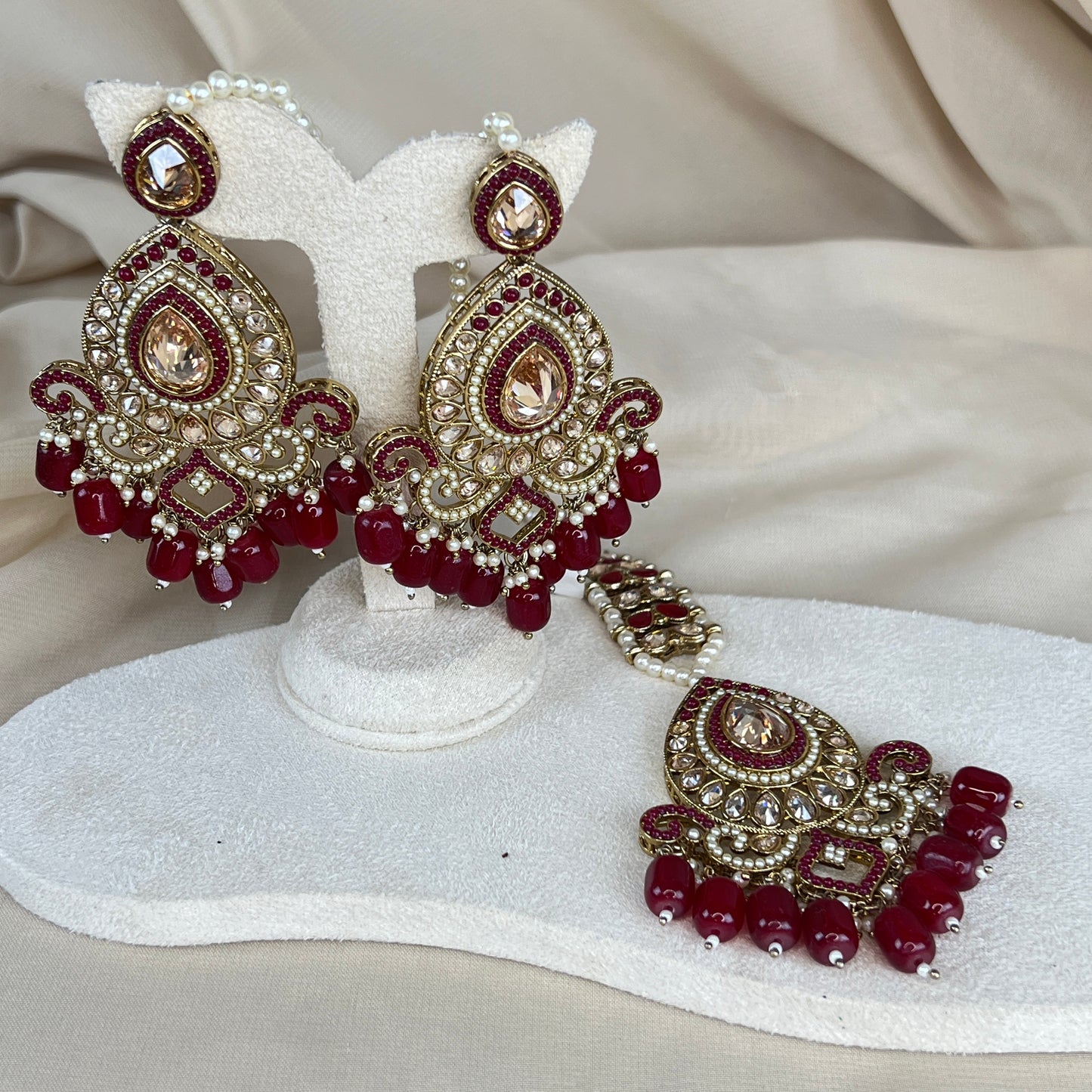 Nauratan Oversized Earring and Tikka Set
