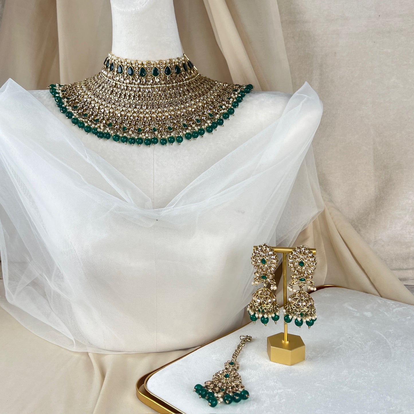 Large Semi Bridal Choker Bib Set