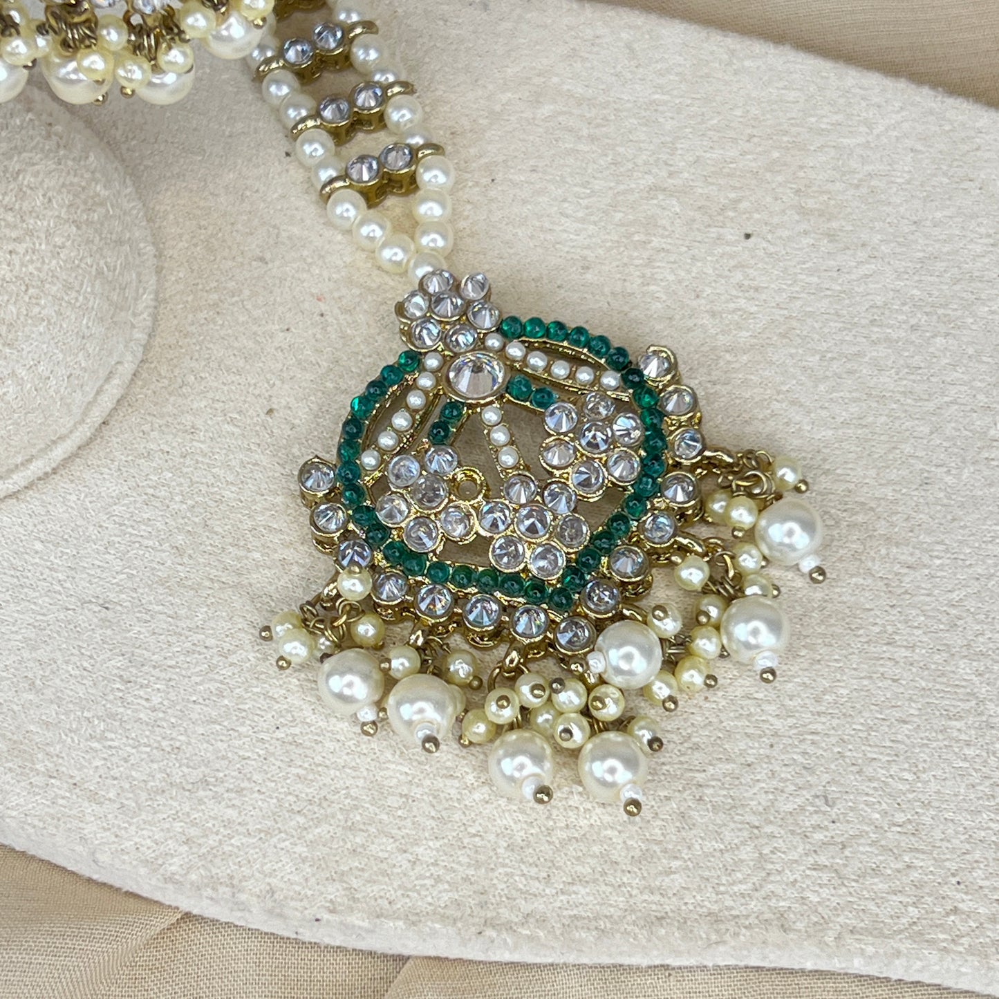Nauratan Earring & Tikka Set