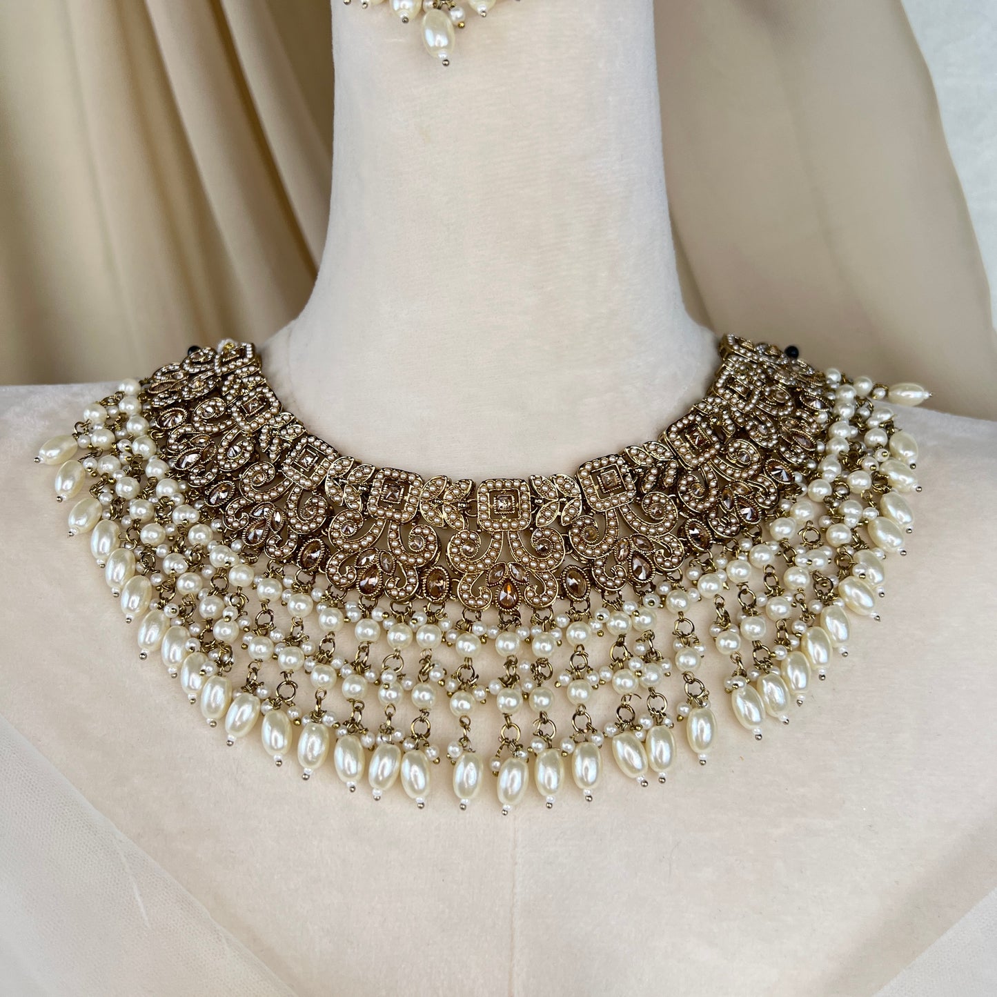 Pearl Semi Bridal Set