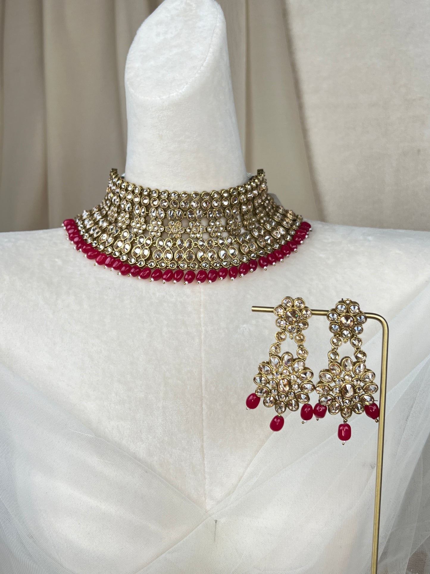 Semi Bridal Choker Set